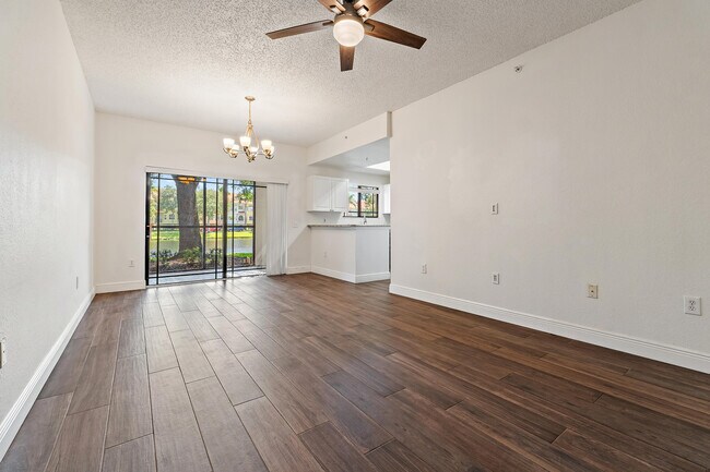 Building Photo - 2806 Veronia Dr