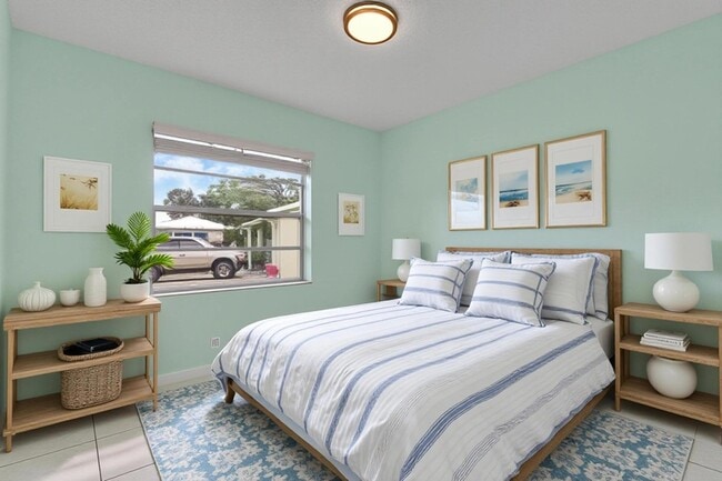 Building Photo - 2145 5th St