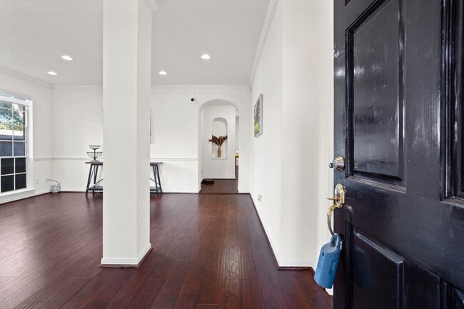 Building Photo - 11411 Oak Lake Ridge Ct