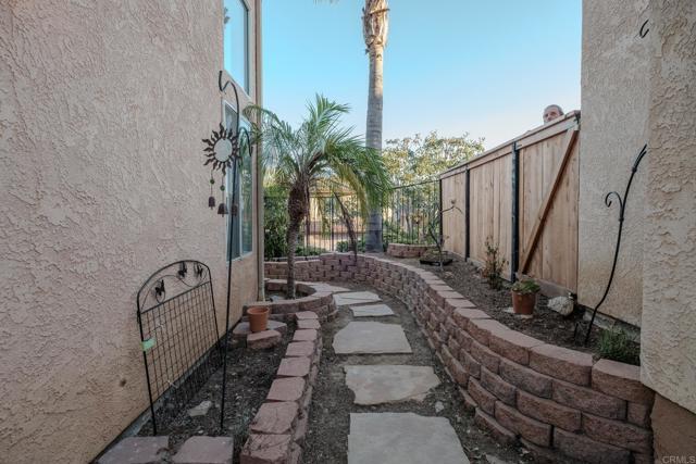 Building Photo - 32025 Arlington Cir