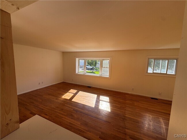 Building Photo - 17 Gooseberry Ln