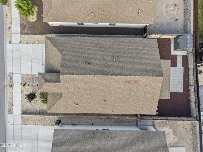Building Photo - 927 Brass Hl Ave