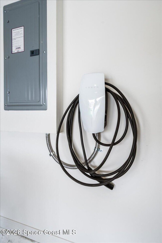 Building Photo - 926 Trinity St