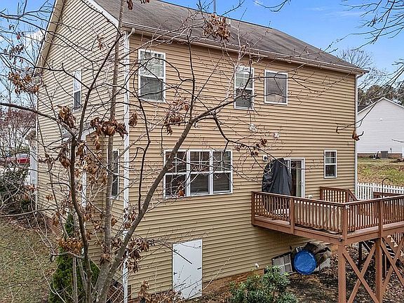 Building Photo - 59 Greenfield Ln