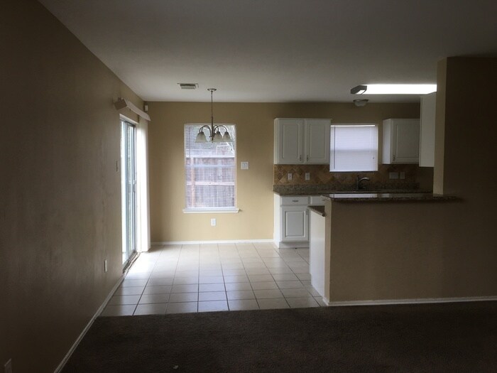 Building Photo - 8402 Storm Creek Dr