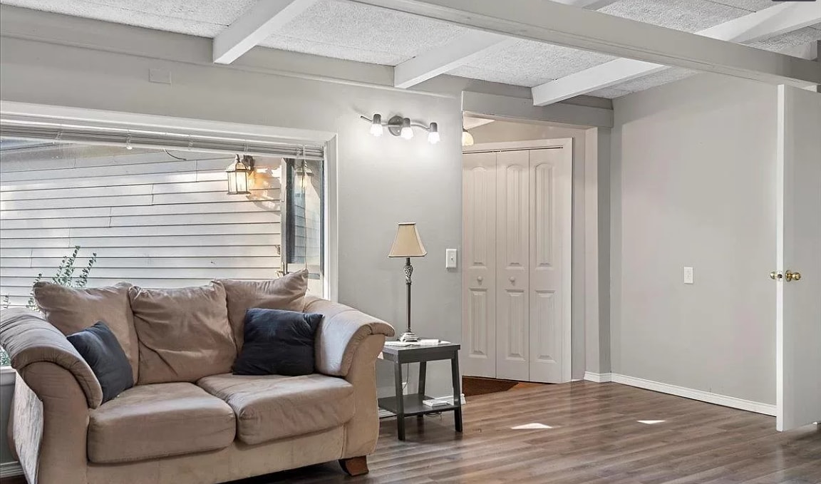 Building Photo - 6600 6th Street Frontage Rd E