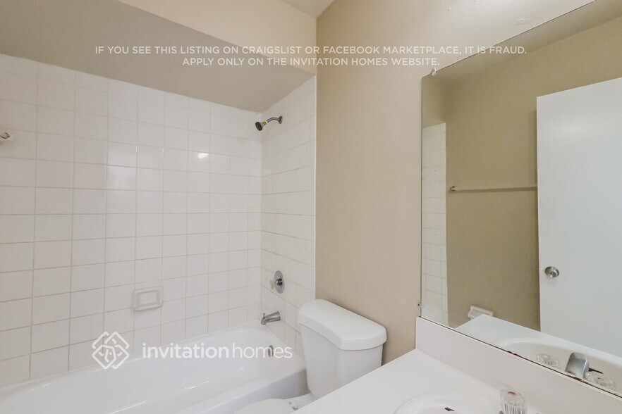 Building Photo - 5487 NW 186th St