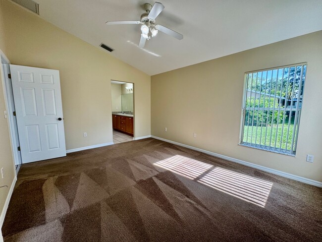Building Photo - 3/2 Mount Dora Home with NO HOA!