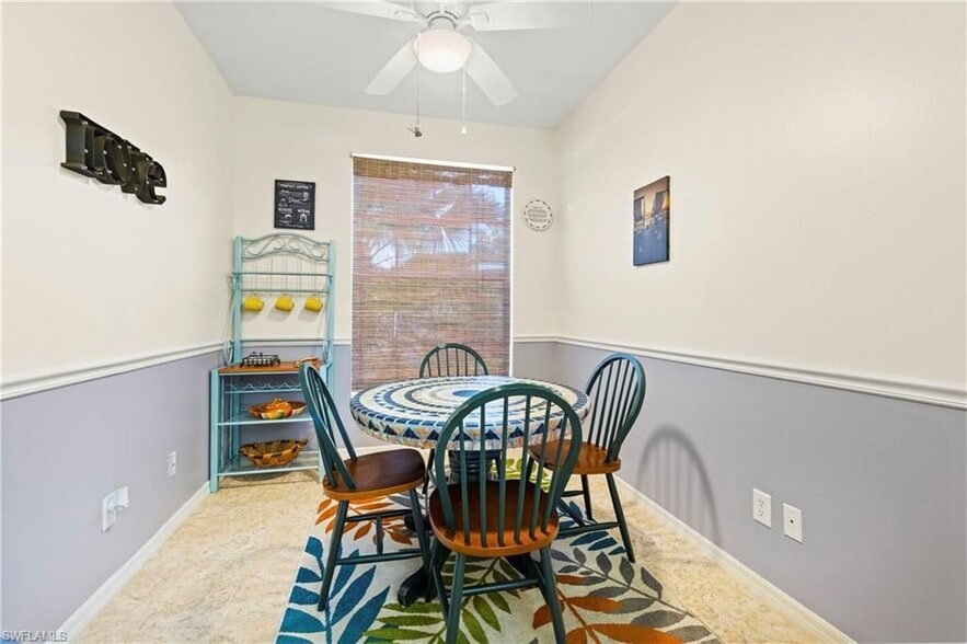 Building Photo - 14960 Vista View Way