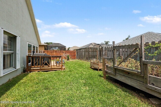 Building Photo - 1575 Sun Gazer Dr