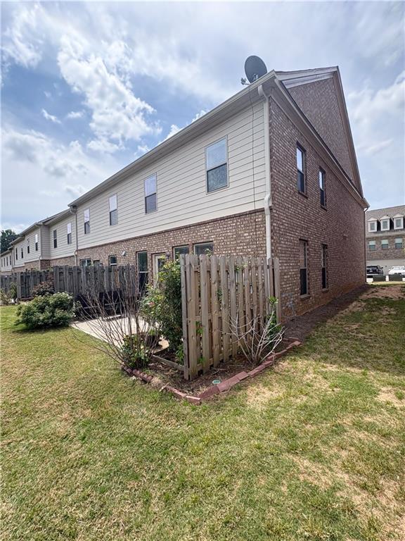 Building Photo - 10643 Naramore Ln