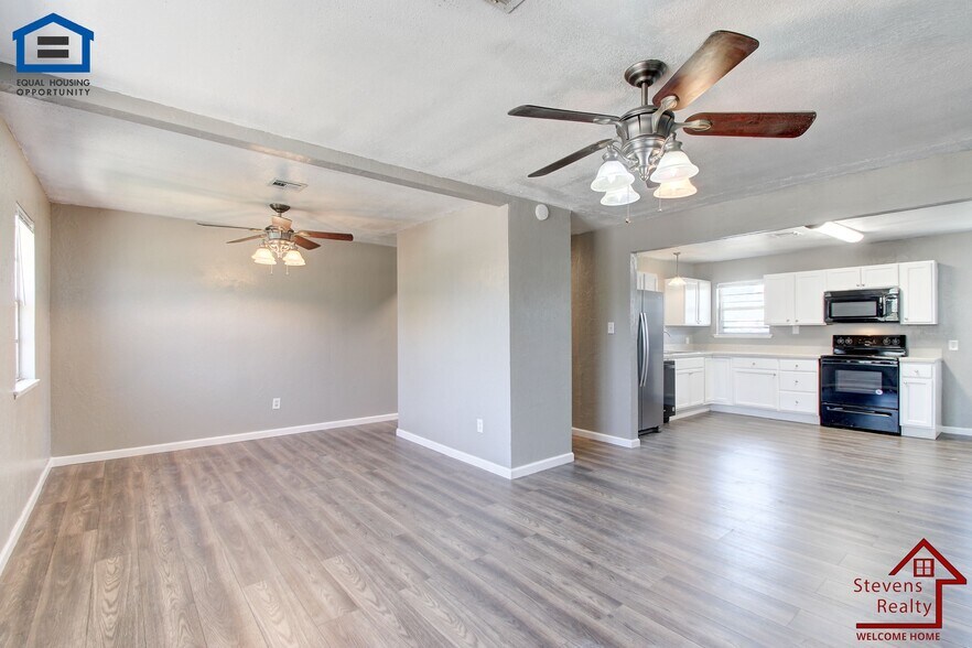 Building Photo - 1270 NW 57th St