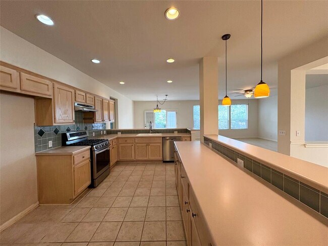 Building Photo - 7006 Rambollet Terrace