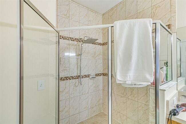 Building Photo - 763 Star Pointe Dr