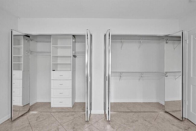 Building Photo - 1418 NE 56th Ct