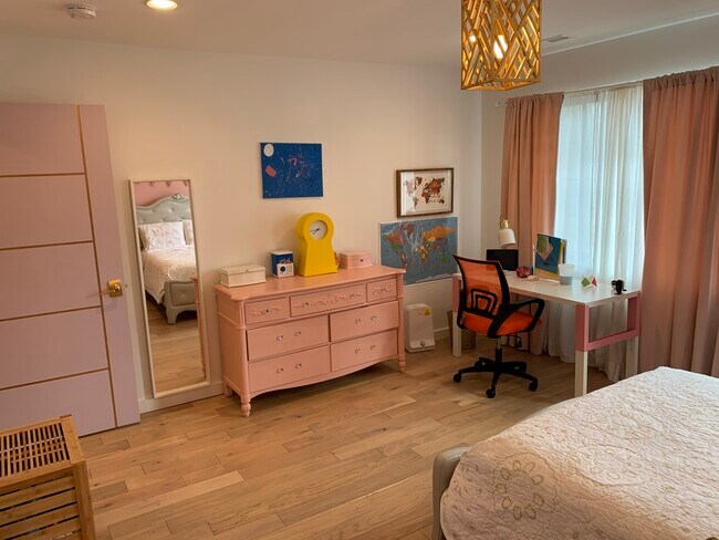 Building Photo - 4214 50th St NW