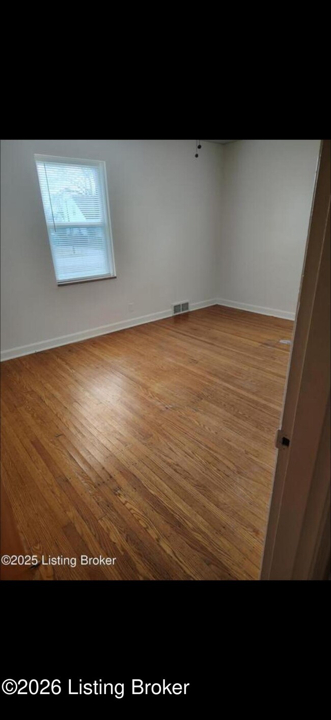 Building Photo - 4225 Norbourne Blvd