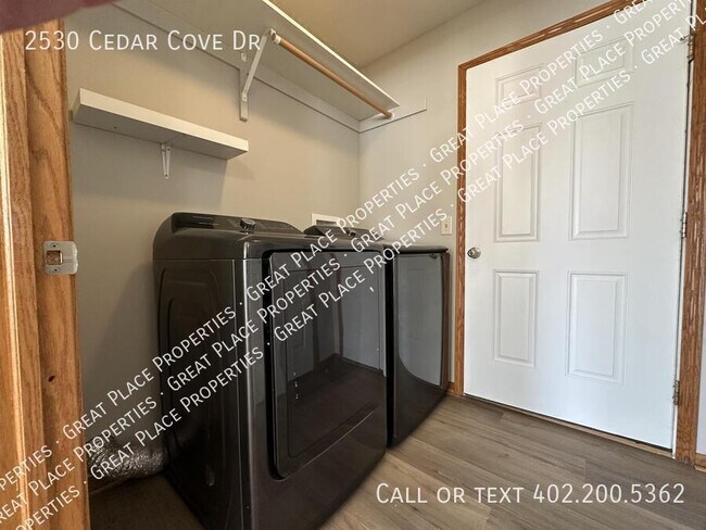 Building Photo - 2530 Cedar Cv Rd