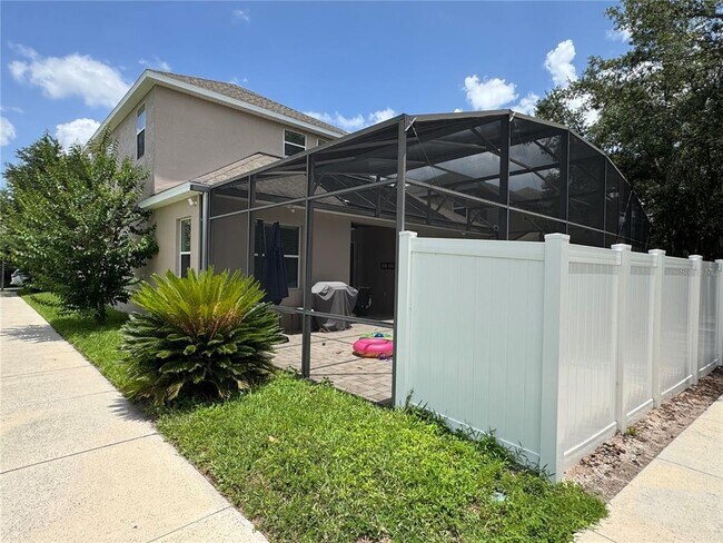 Building Photo - 6811 Helmsley Cir