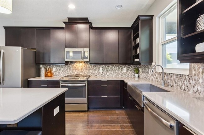 Building Photo - 7055 Scarlet Ibis Ln