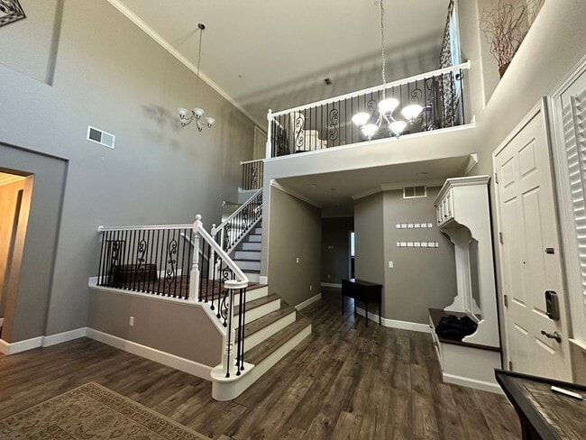 Building Photo - Spacious 4 Bed, 3 Bath Home with Bonus Room & Golf Course Views in Wild Wings