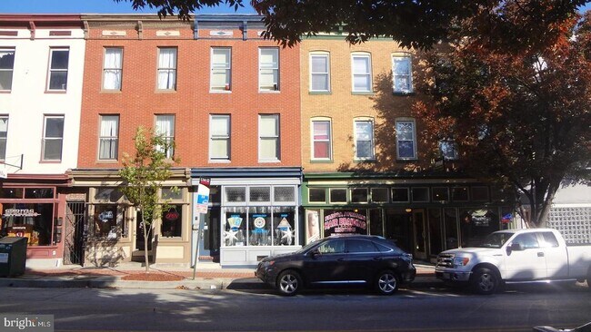 Primary Photo - 776 Washington Blvd