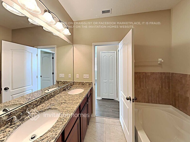 Building Photo - 4211 Granite Glen Loop