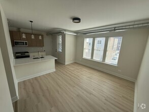 Building Photo - 432 S Maple Ave