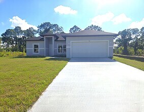 Building Photo - Brand new 4/2/2  House