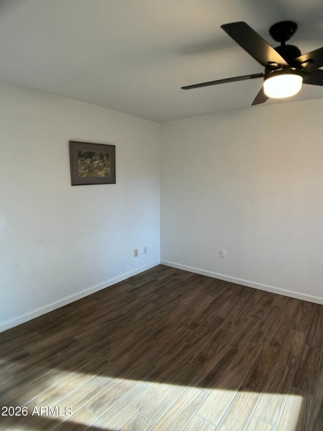 Building Photo - 905 N Beeline Hwy