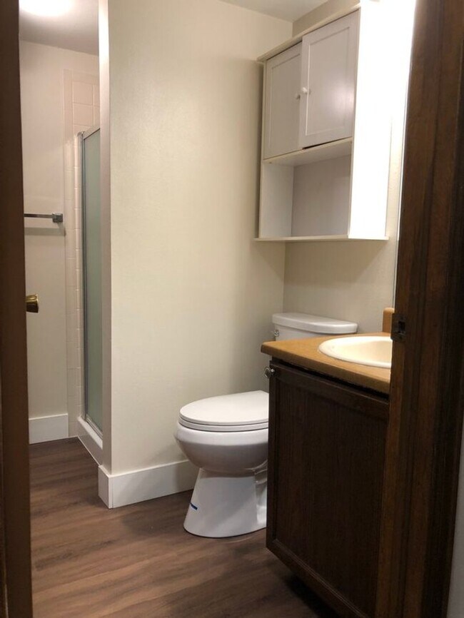 Building Photo - 3 Bed/2bath Single Family Home in Parkwood East