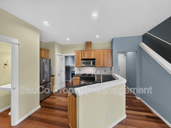 Building Photo - 7309 NE Stonewater St
