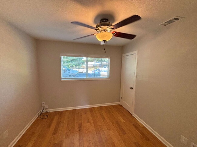 Building Photo - "Charming 3-Bed Concord Gem with Granite C...