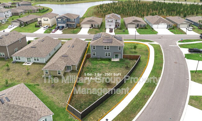 Building Photo - 5594 Hollow Birch Dr