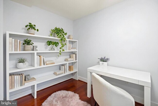 Building Photo - 1209 13th St NW