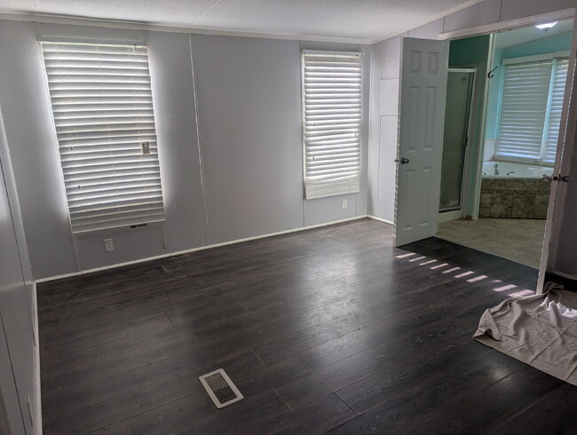 Building Photo - Home for rent in Ville Platte