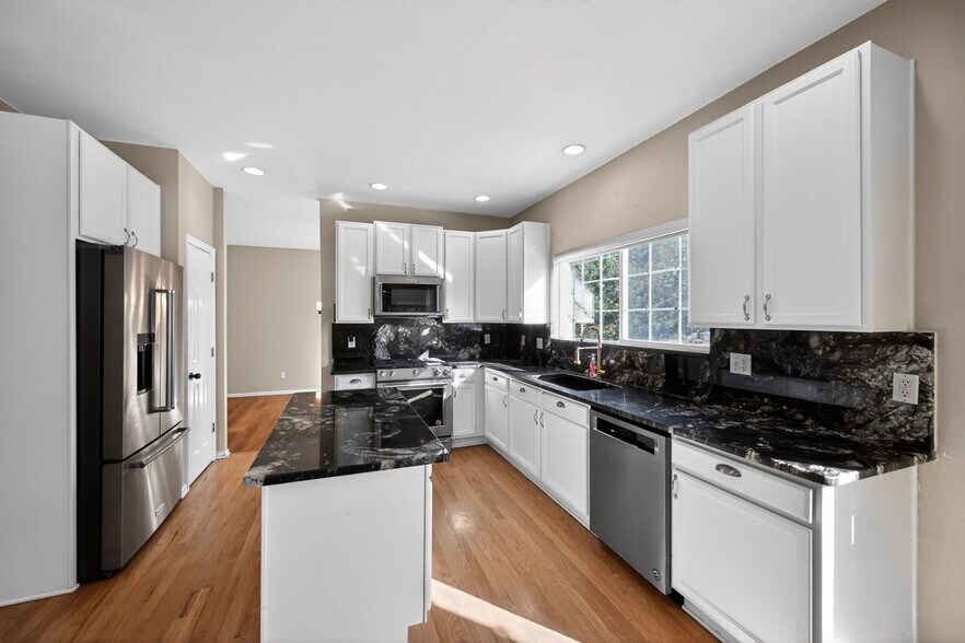 Building Photo - 5466 S Tibet St