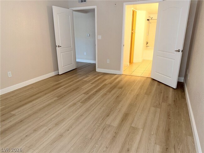 Building Photo - 5055 W Hacienda Ave