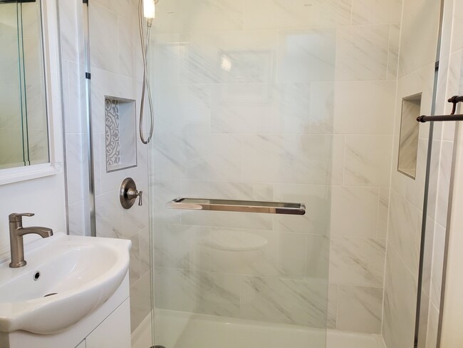 Building Photo - 1214 Manchester St