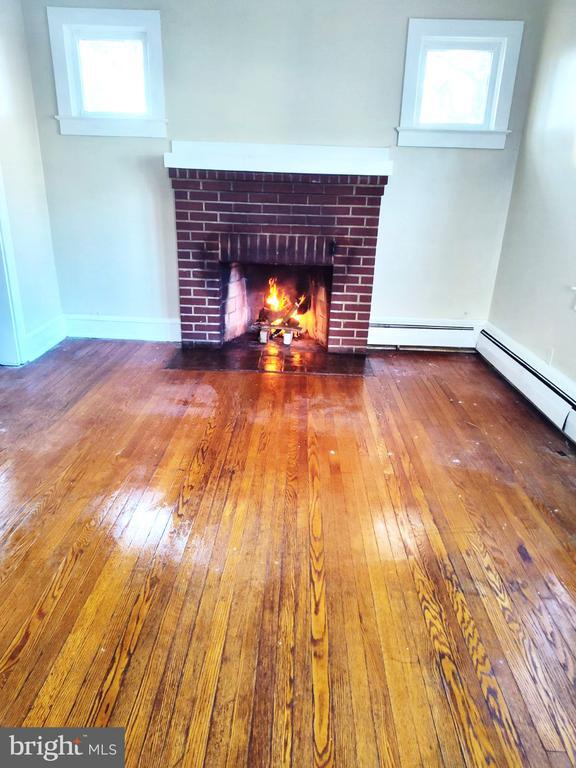 Primary Photo - 280 Burwood Ave
