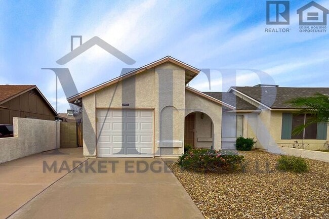 Primary Photo - 1Bed/1Bath House at 31st Ave/Beardsley! $1...