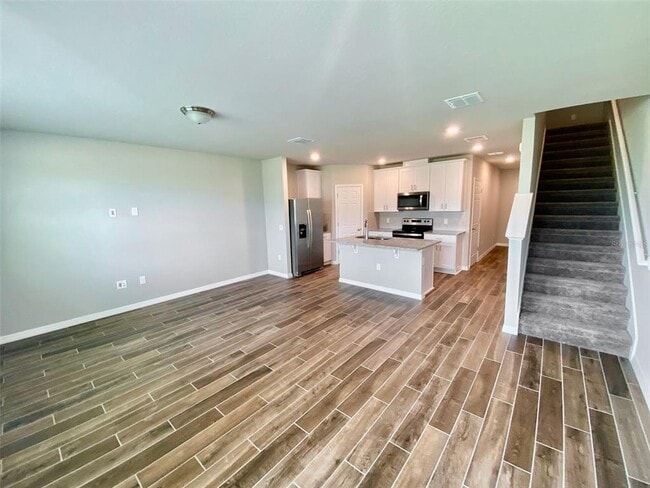Building Photo - 737 Legacy Dr