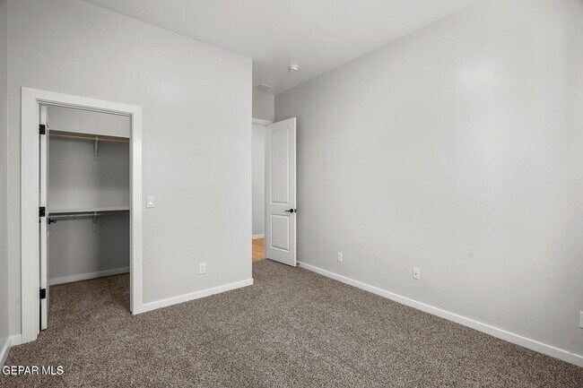 Building Photo - 7305 Cimarron Rim Dr