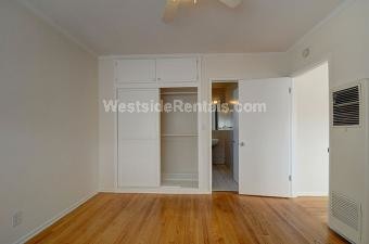 Building Photo - 944 21st St