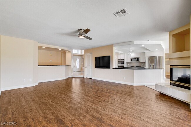 Building Photo - 2707 Mallard Landing Ave