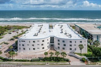 Building Photo - 601 N Miramar Ave