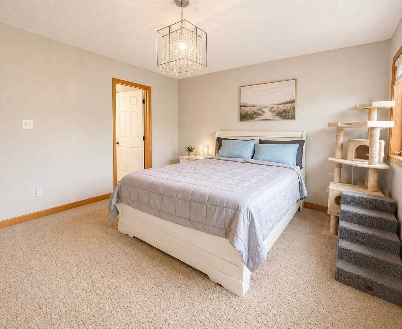 Building Photo - 811 Burr Oaks Dr