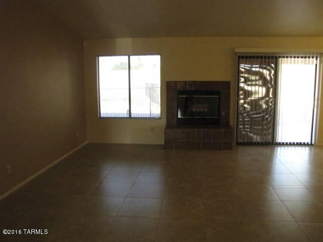 Building Photo - 7960 S Carbury Way