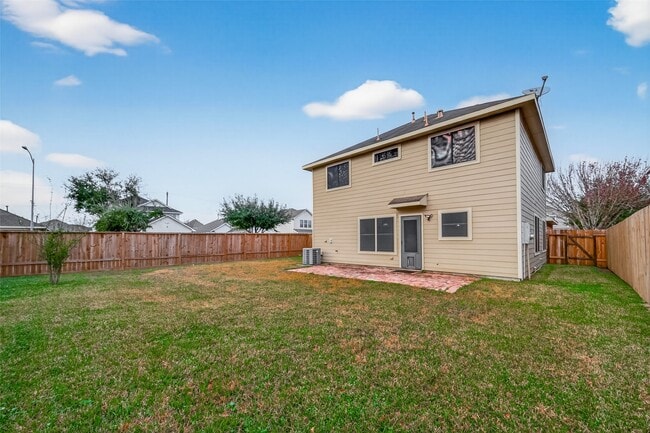 Building Photo - 10902 Clear Villa Ln