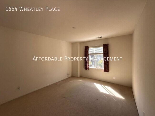 Building Photo - 1654 Wheatley Pl